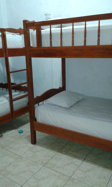 Ratih Bali Hostel Denpasar  Luaran gambar